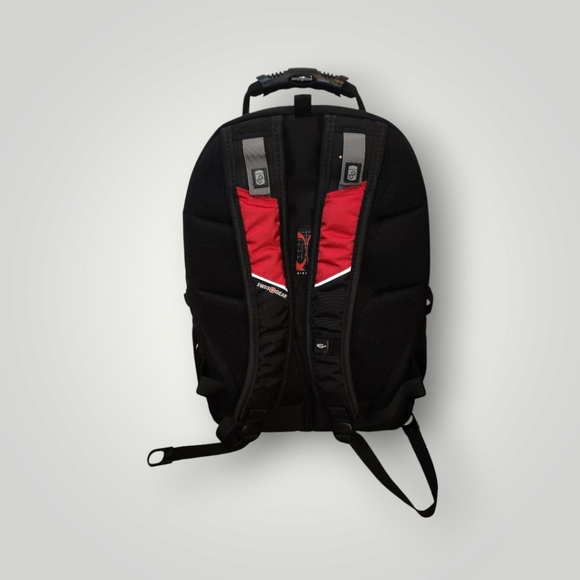 Swiss Army backpack Black Red Perfect For Air Travel Laptop backpack - Picture 16 of 16